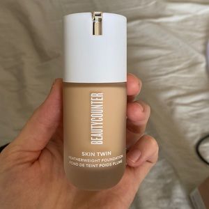 Beautycounter Skin Twin Foundation Brand New